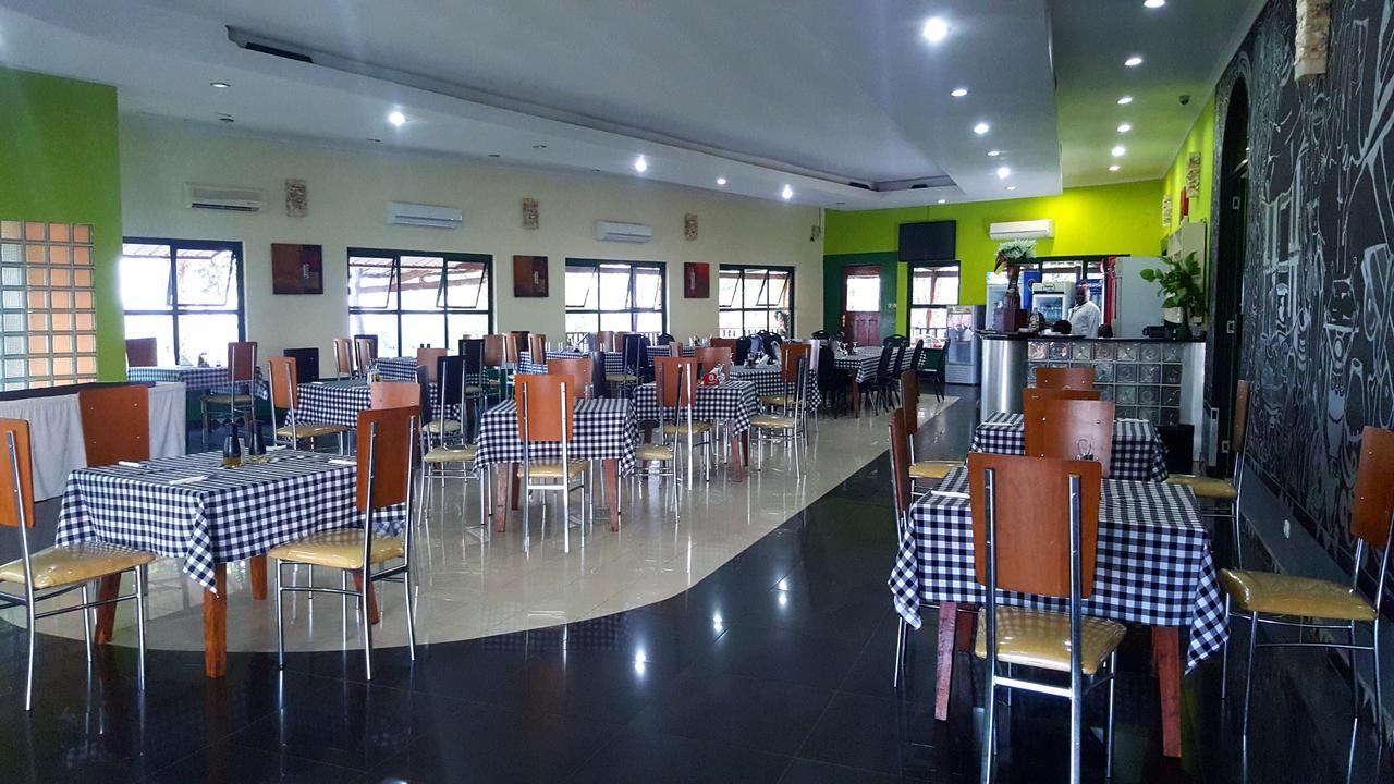 Milpark Hotel Cafumpe Esterno foto